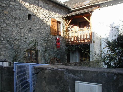 image2.jpg